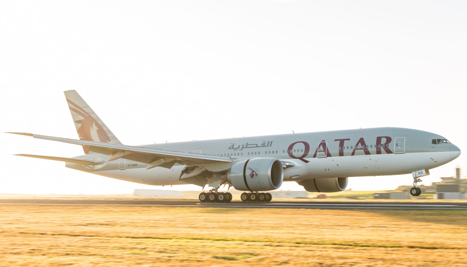 Qatar Airways - Longest flight to Auckland, New Zeland touches down for the first time