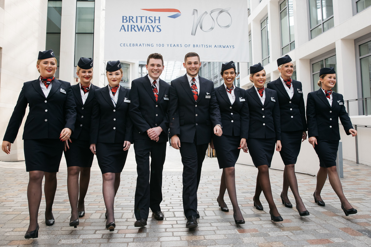 Male Cabin Crew Wear Makeup