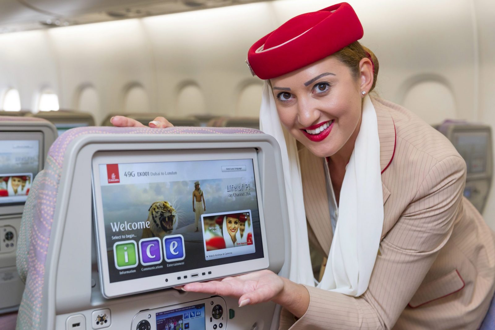 Emirates Might Copy Air New Zealand by Getting Cabin Crew to Wear Augmented Reality Spectacles