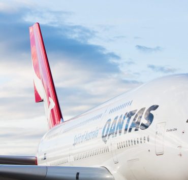Qantas Cabin Crew to Get $2,500 Bonus - But Might Have to an Epic 20 Hour Flight by 2020