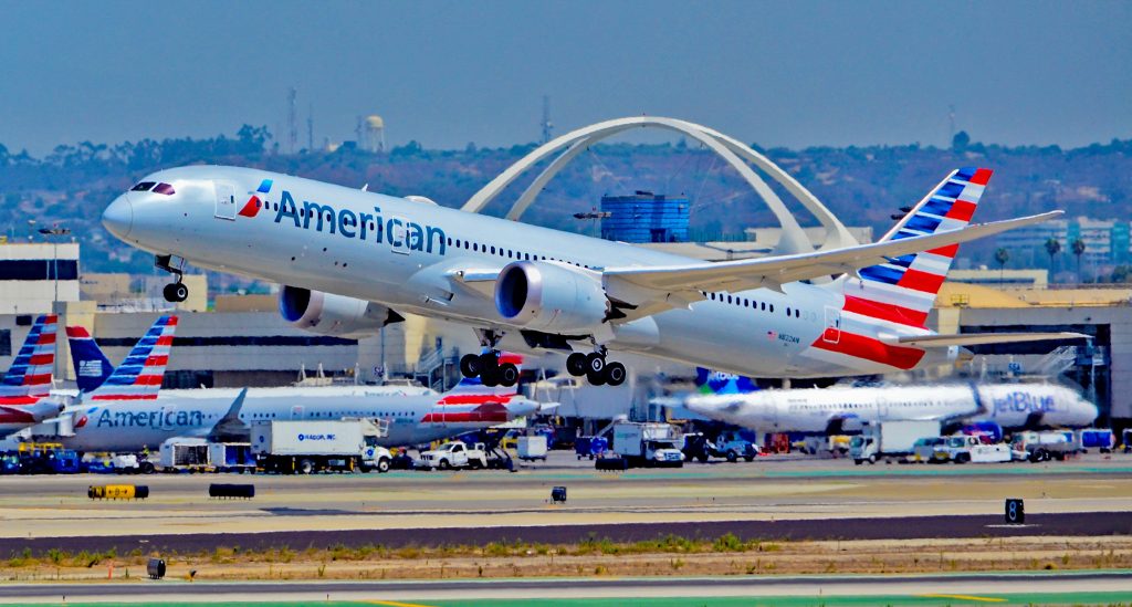 American Airlines has ordered a total of 22 Boeing 787-9 Dreamliners. Photo Credit: Tomás Del Coro via Flickr