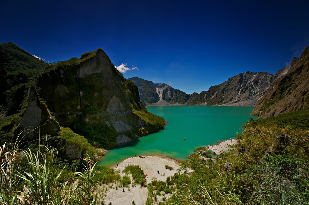 You won't experience stunning beaches like this in the Phillipines all the time. Photo Credit: Emirates