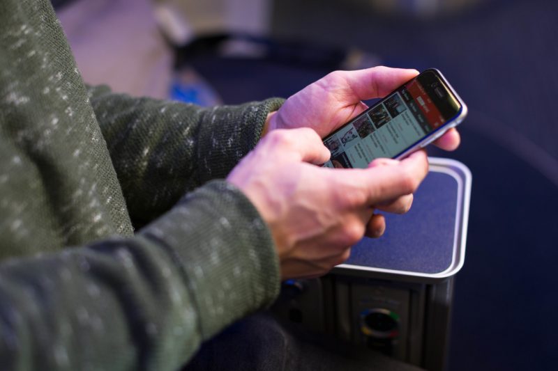 It's Official We Want Free WiFi and Phone Calls On Planes But Don't