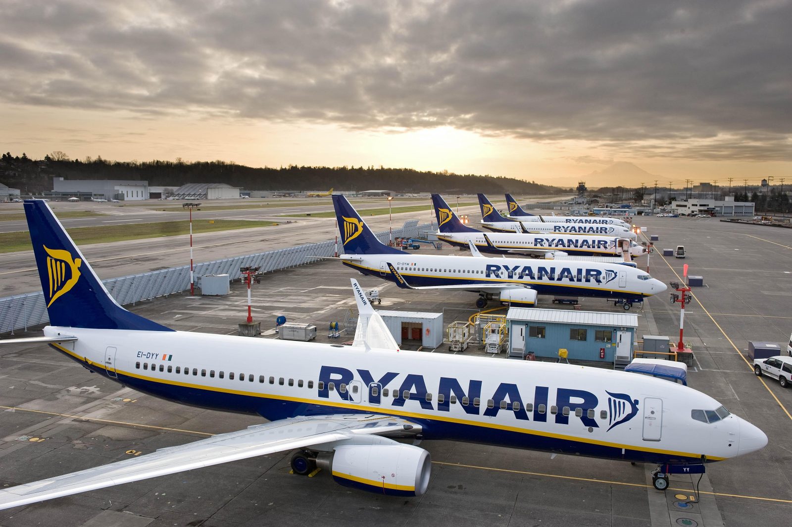 Pilots Vote to Strike for First time in Ryanair's History as Union Says: "Ryanair Needs to end the Systematic Social Dumping"