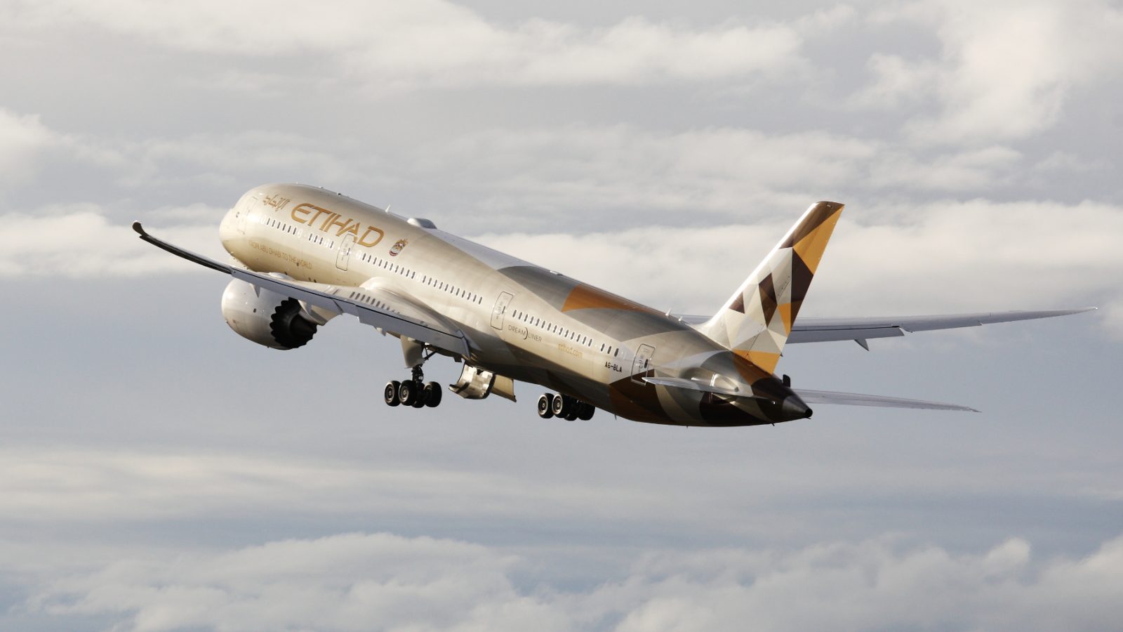 Emirates and Etihad Take One Step Closer to Merging... Possibly!