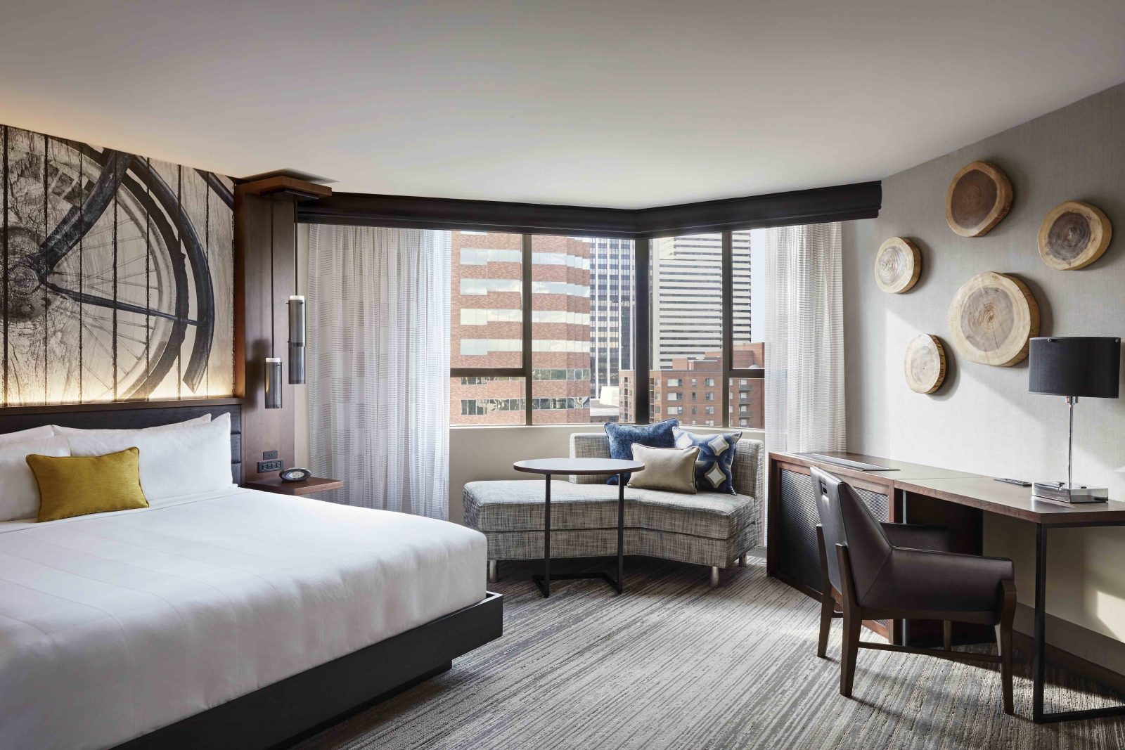 Learn From the Pro's: Here's How American Airlines Chooses the Perfect Hotel Rooms for its Flight Attendants