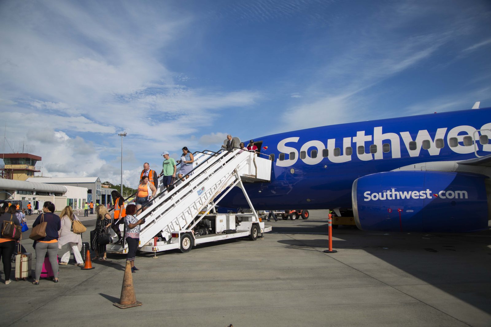 Check Out Southwest Airlines' Huge Employee Profit Sharing Scheme: Equivalent to 5 Weeks Worth of Pay