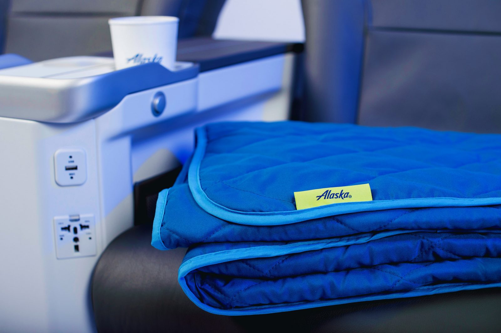 Alaska Airlines Unveils Next Step in its 'West Coast Inspired' Transformation - Upgrades First Class