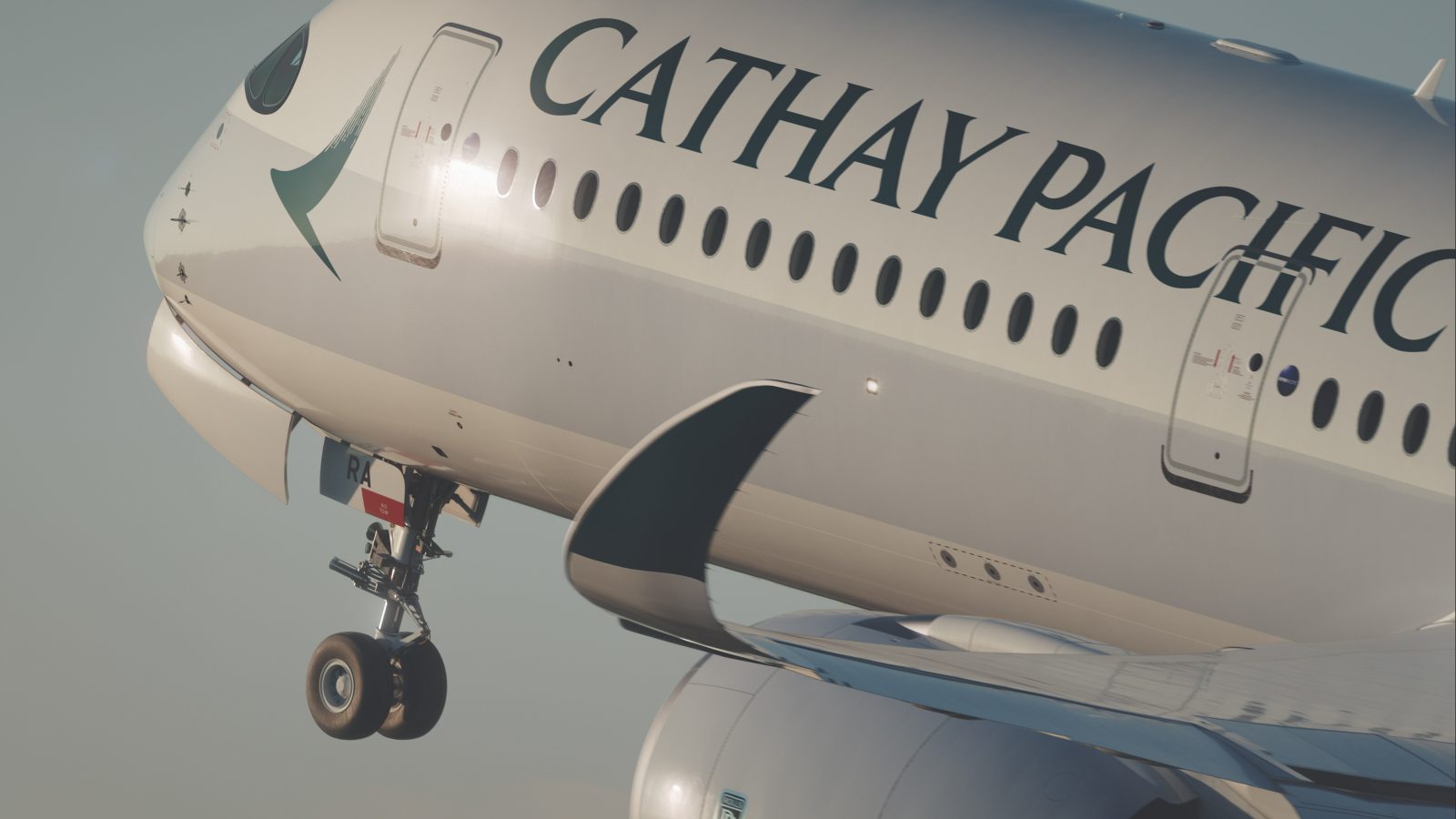 Cathay Pacific Chief Executive Talks to Bloomberg About Losses: Here's What We Learned