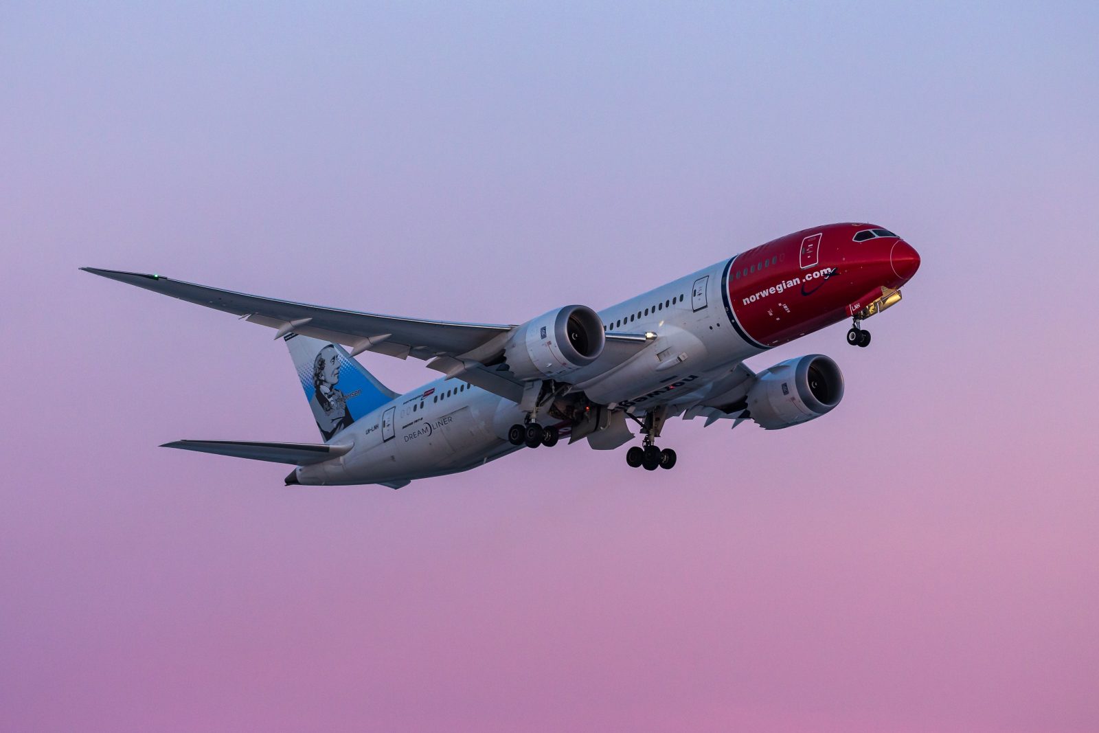 Norwegian Forced to Issue Statement in Attempt to End Speculation Over Imminent Collapse