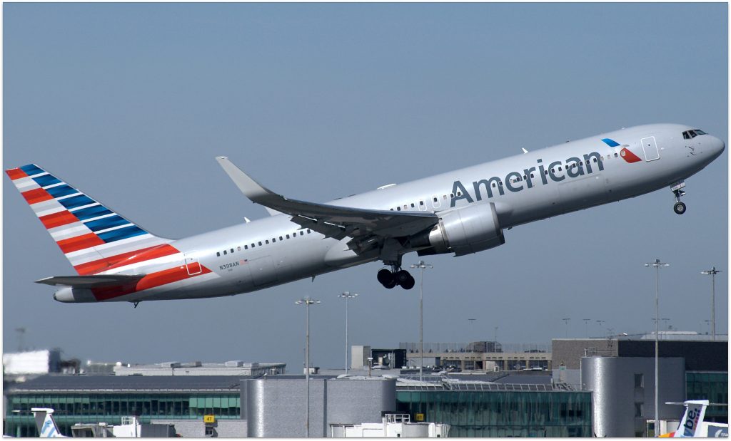 Man Sues American Airlines for $161,000 Alleging Flight Attendant Punched Him in Face Repeatedly