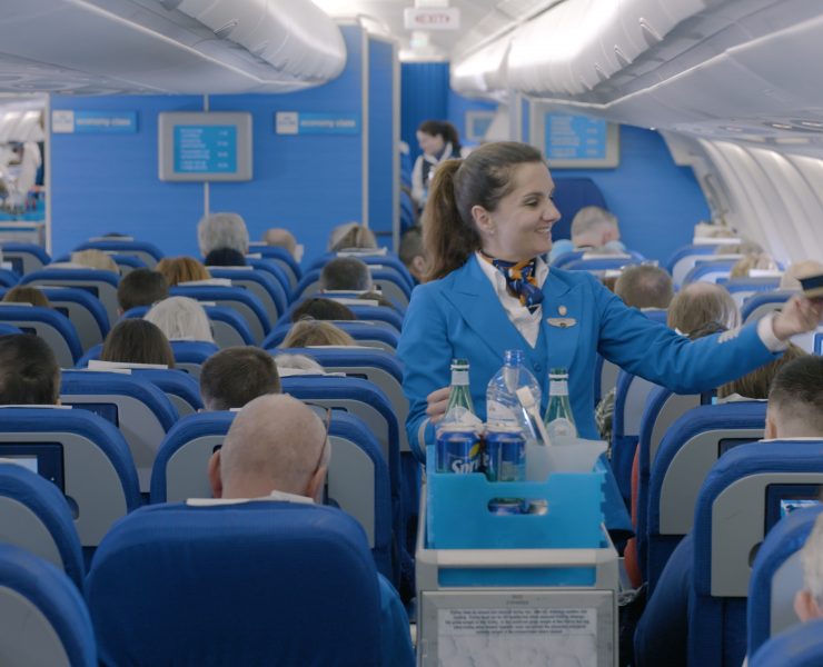 KLM's New Economy Service Routine is "Illogical" and "Messy" According to Cabin Attendants