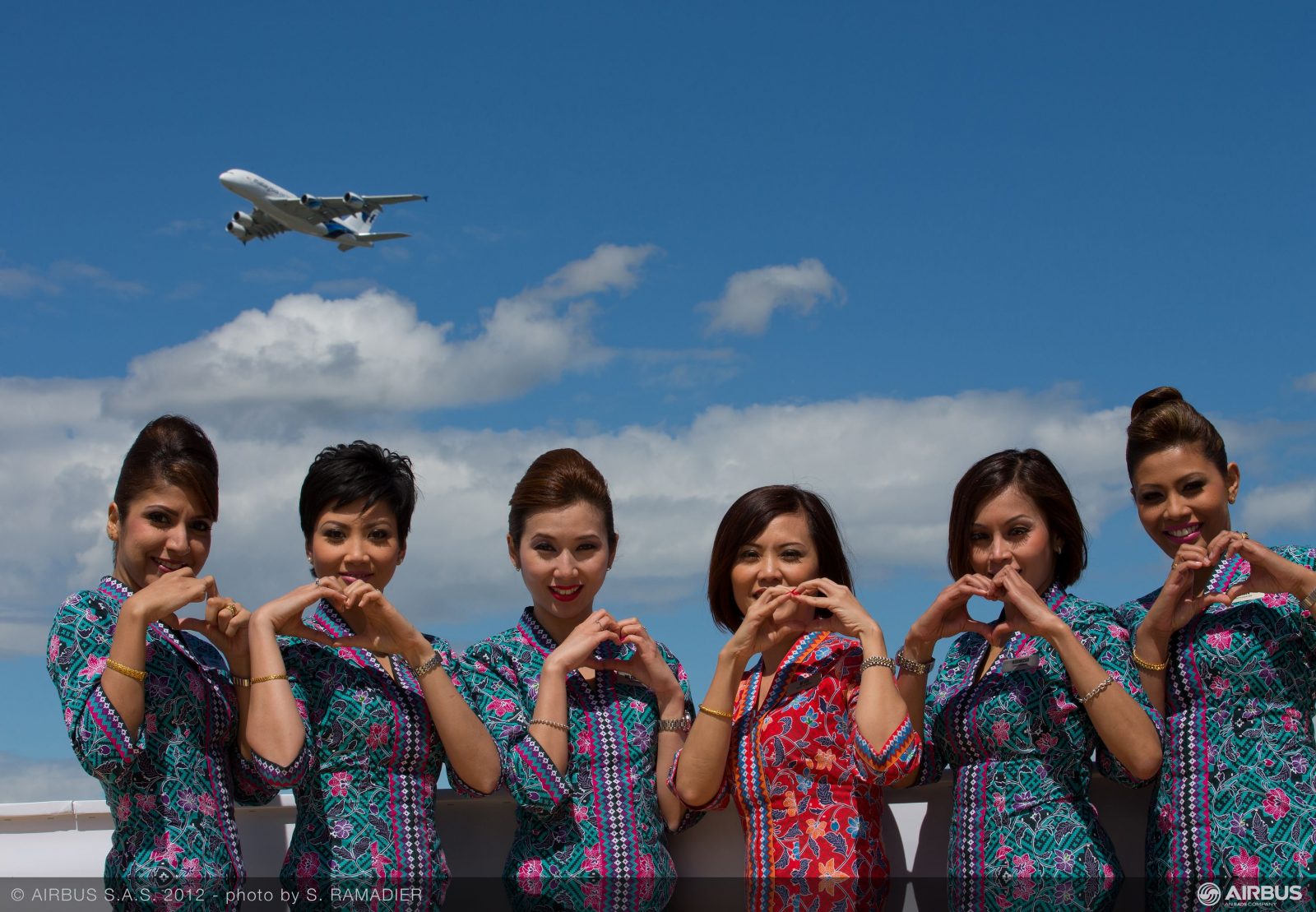 Malaysia Airlines is Recruiting Cabin Crew: And For Once They Are Accepting Males