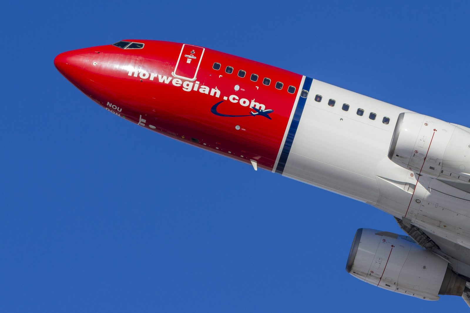 Norwegian Delays Sale of Six Boeing 737-800's, Prepares to Wetlease Aircraft (Again)