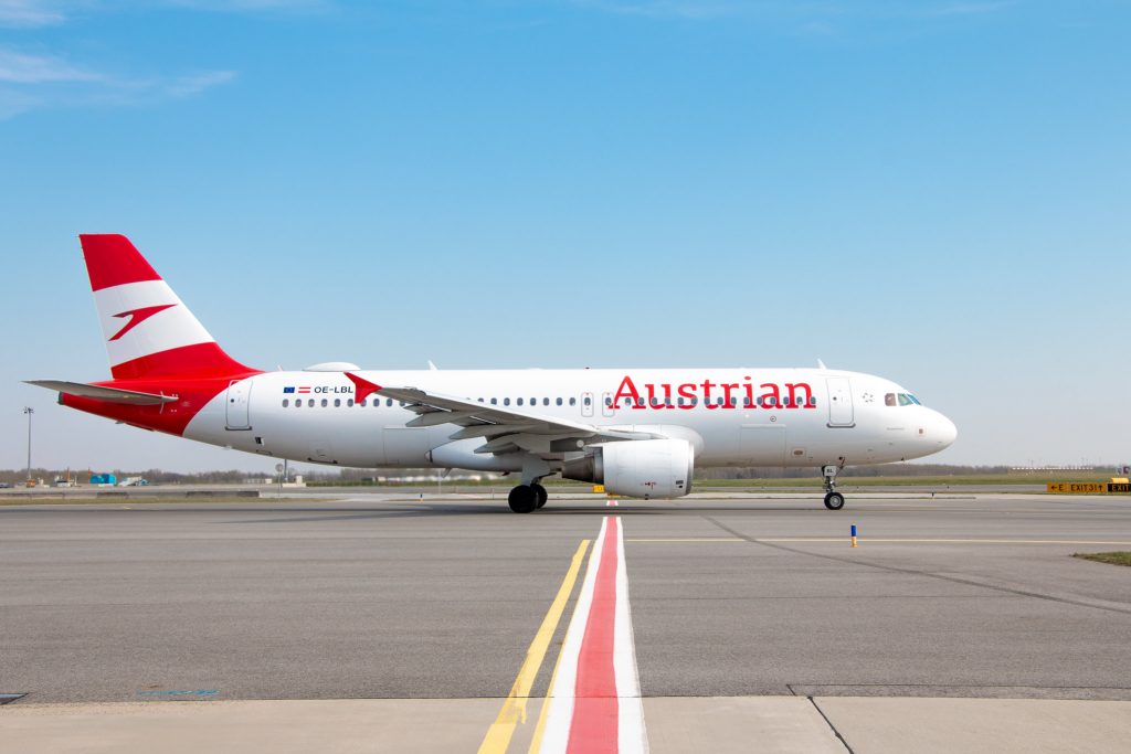Armed Robbers Steal €10 Million from Austrian Airlines Plane As its Preparing to Takeoff