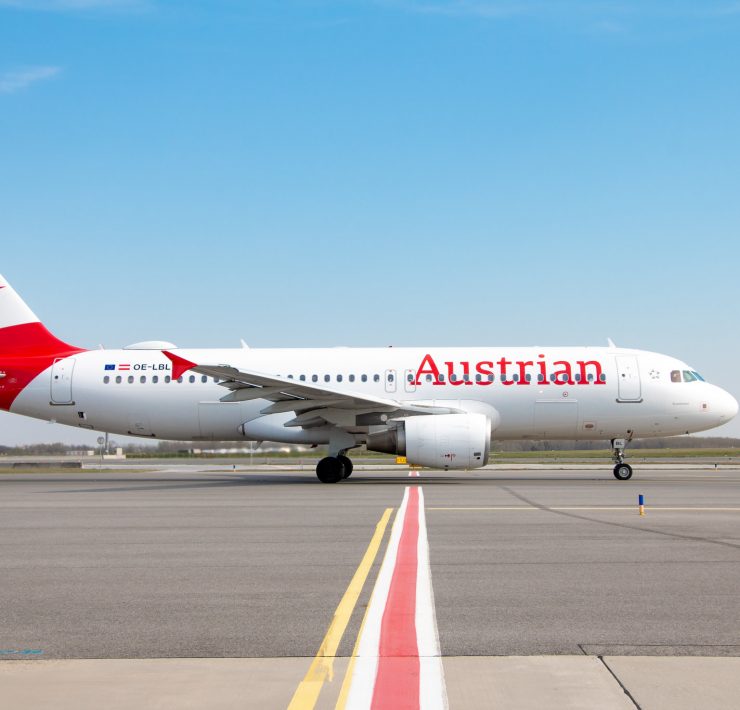 Armed Robbers Steal €10 Million from Austrian Airlines Plane As its Preparing to Takeoff