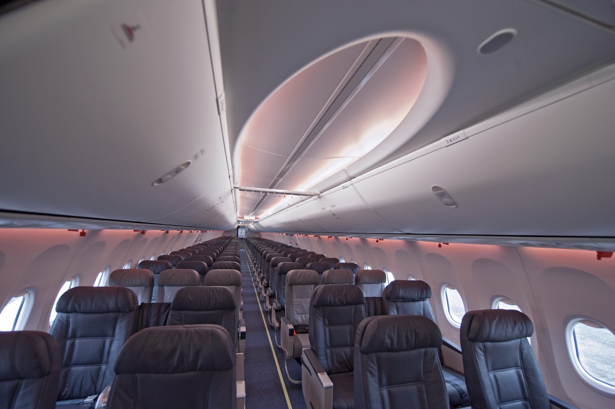 A quick view of a flight attendant jumpseat on a SAAB340 a…