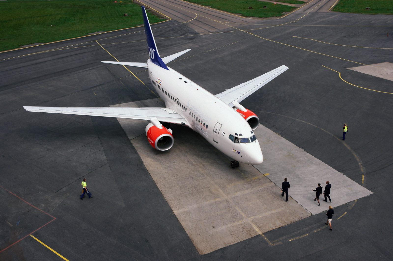 Upwards of 200,000 Passengers Affected as Pilots Stage Strike at SAS