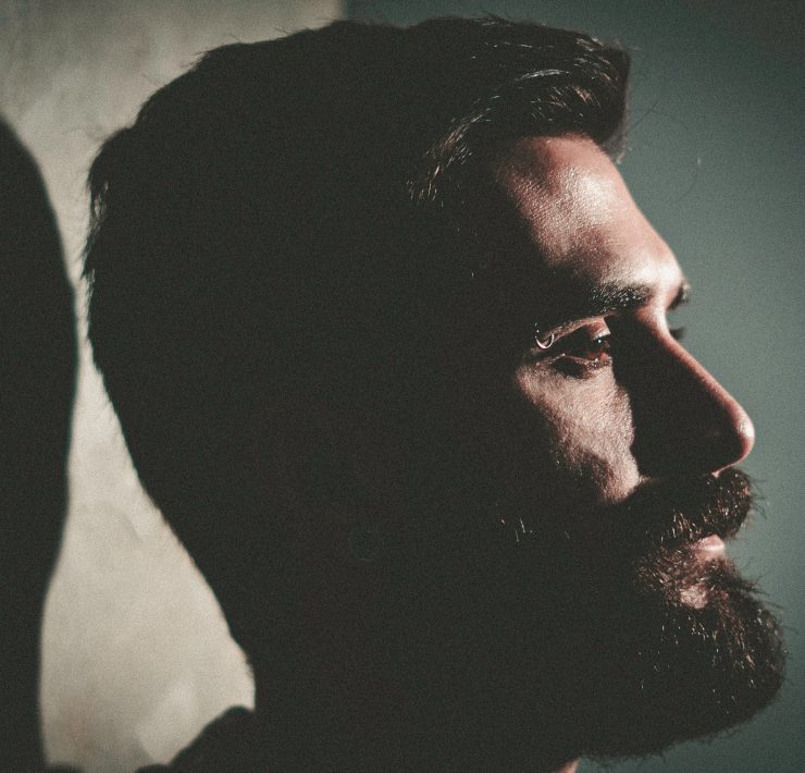 Etihad Becomes First Middle East Airline to Allow Male Cabin Crew with Beards - Photo by Vinicius Amano on Unsplash