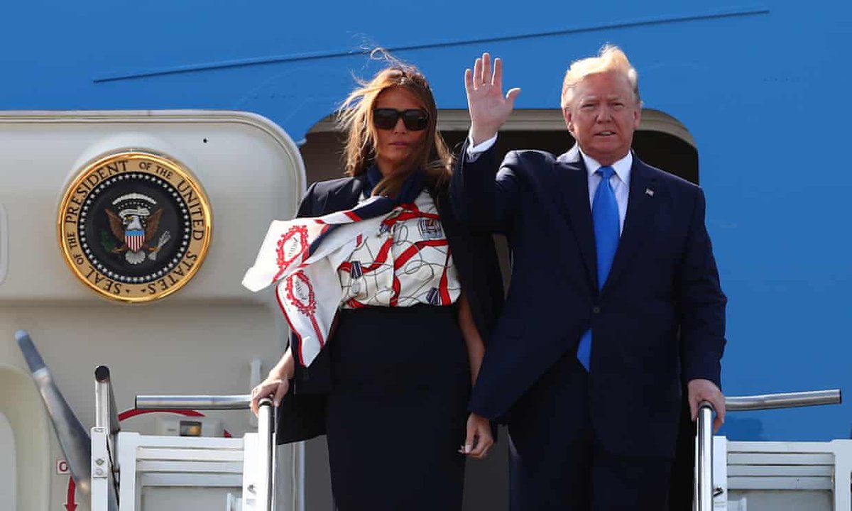 Everybody Thinks Melania Trump Looks Like a Member of Cabin Crew at Door of Air Force One