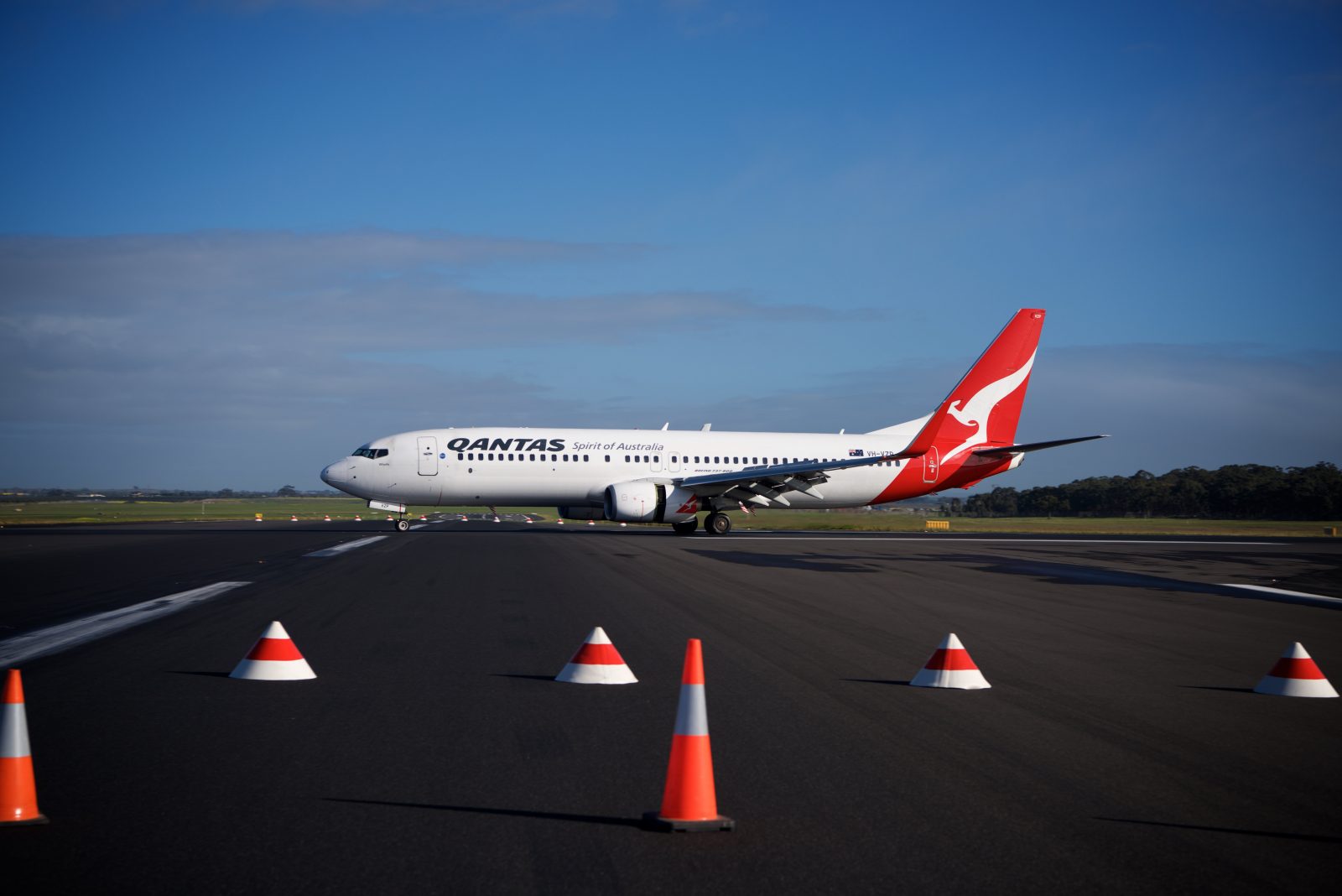 Qantas Is Hiring Cabin Crew On Casual Hours for Domestic Flights