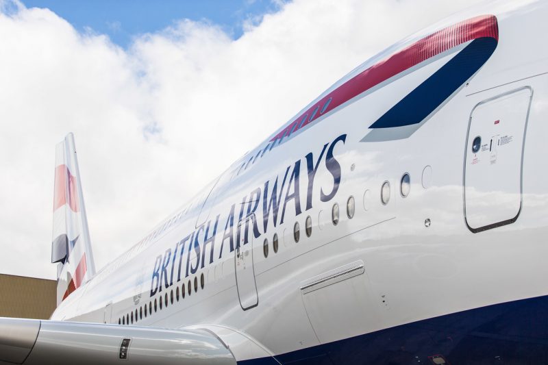 British Airways Flight Attendants Get Drunk & Run Naked 