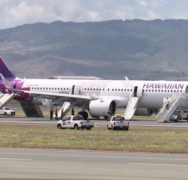 Hawaiian Airlines Flight Attendants Successfully Evacuated Smoke Filled Plane in Less Than a Minute