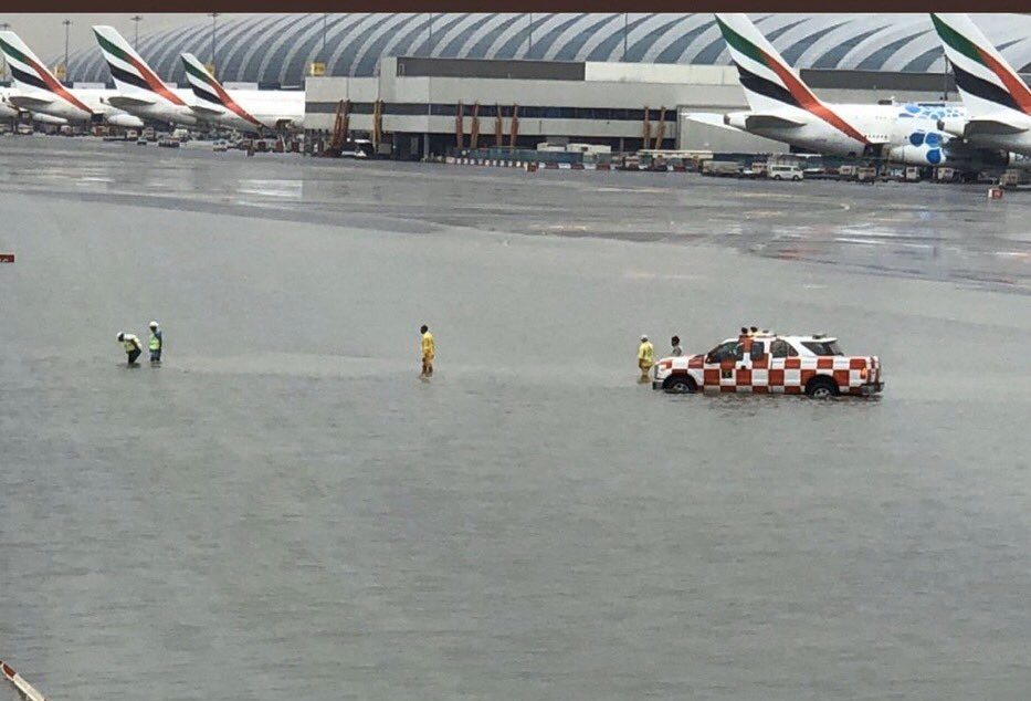 Hundreds of Flights Cancelled or Delayed at Dubai International Airport