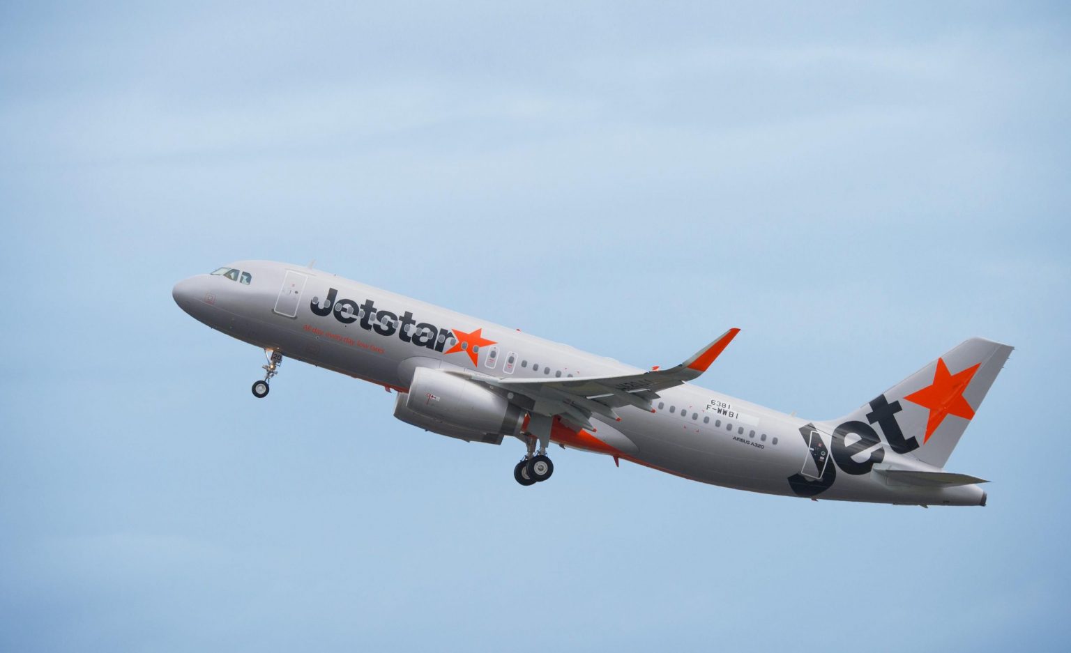 Disabled Jetstar Passenger Says Staff Tried to Make Her Pay To Use an