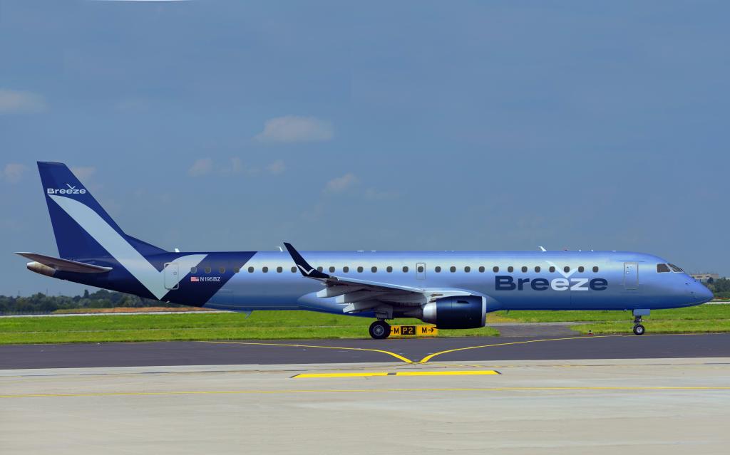 breeze airways breeze airways
