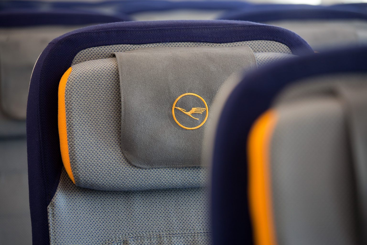 Confirmed Lufthansa to Start Charging for Food and Drink on ShortHaul