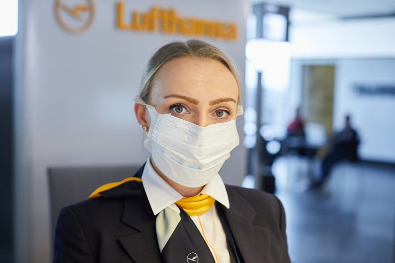 Lufthansa Imposes New Medical Grade Face Mask Rules Over Mutant Virus Fears