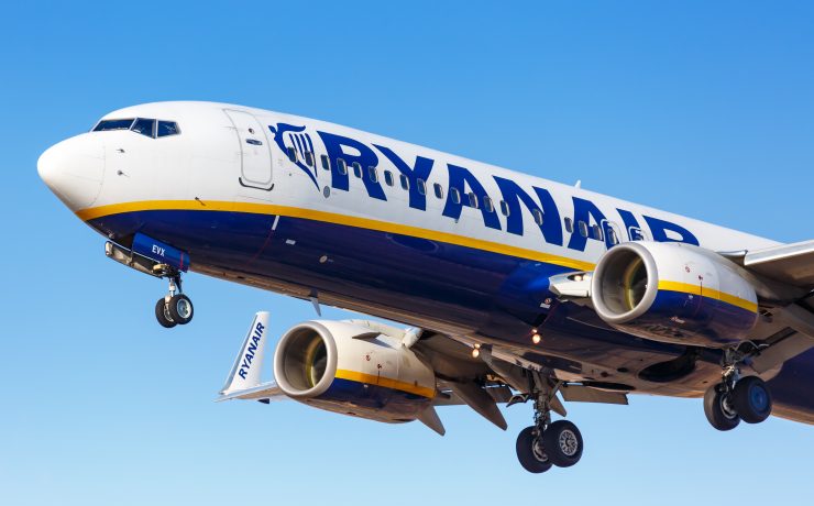 Ryanair operated Boeing 737 coming into land