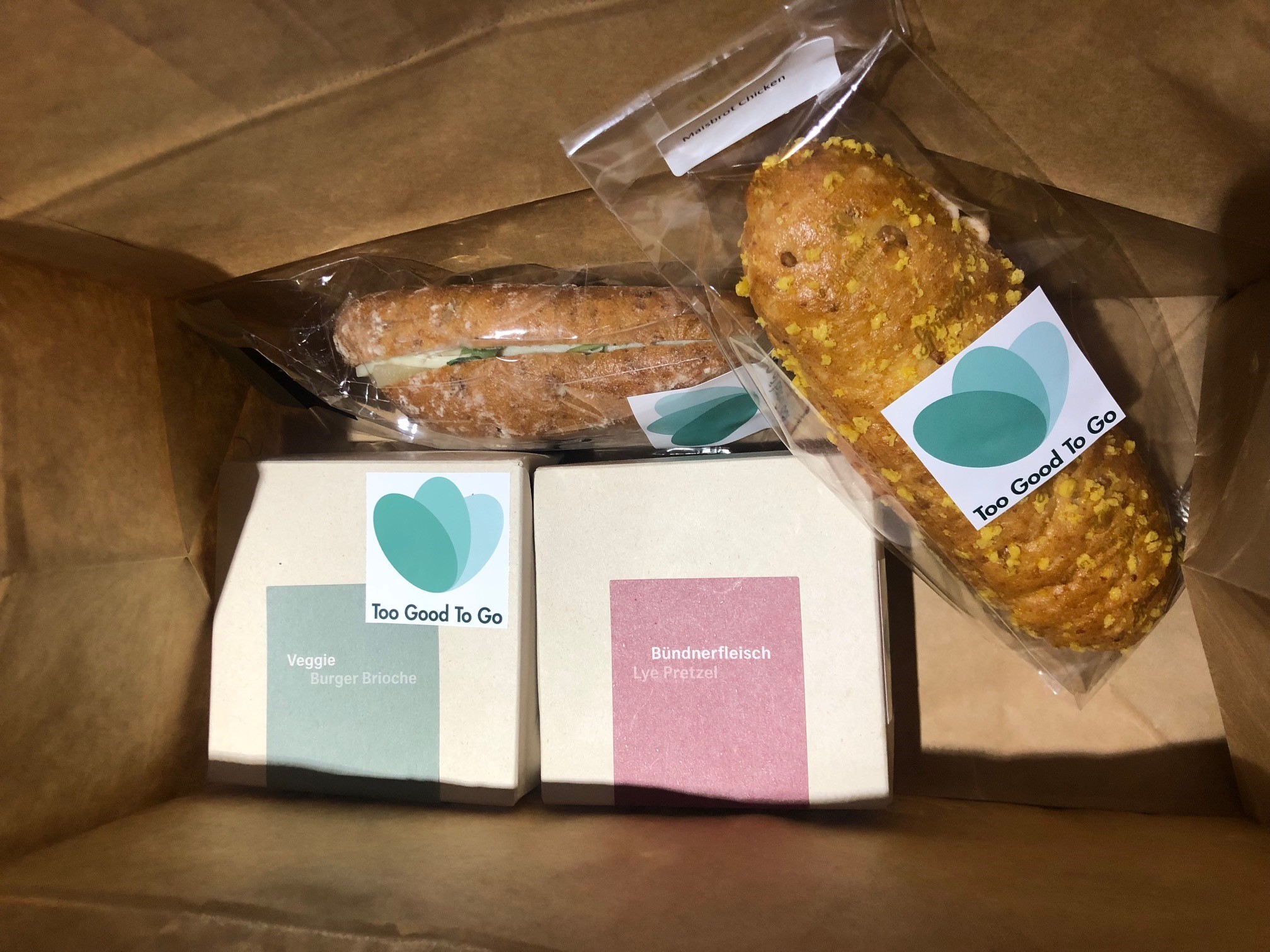 This Airline is Selling Off Leftover Sandwiches in Surprise Bags to