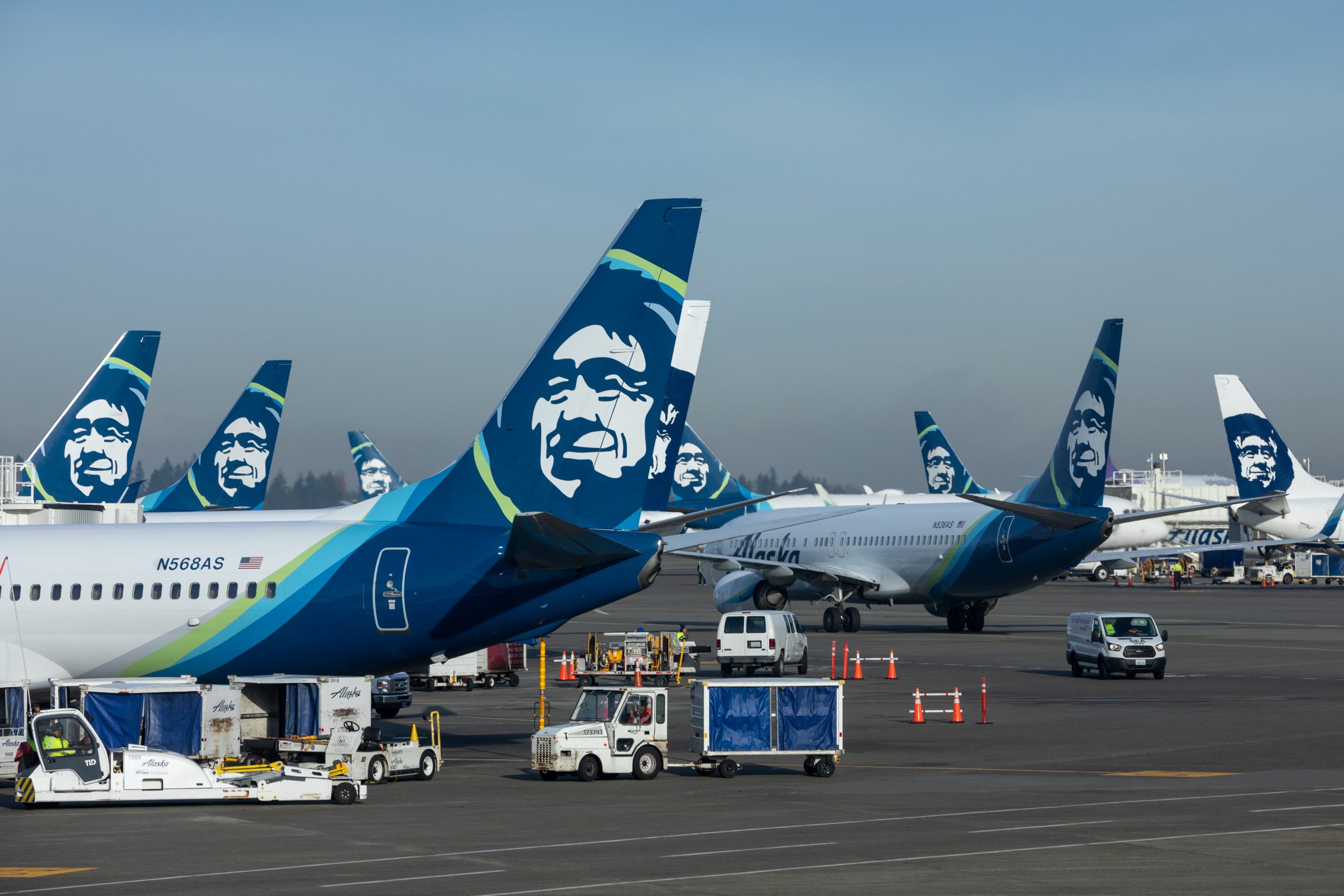 Alaska Airlines Accused of Unlawfully Denying Flight Attendants Sick Leave Despite Supreme Court Ruling