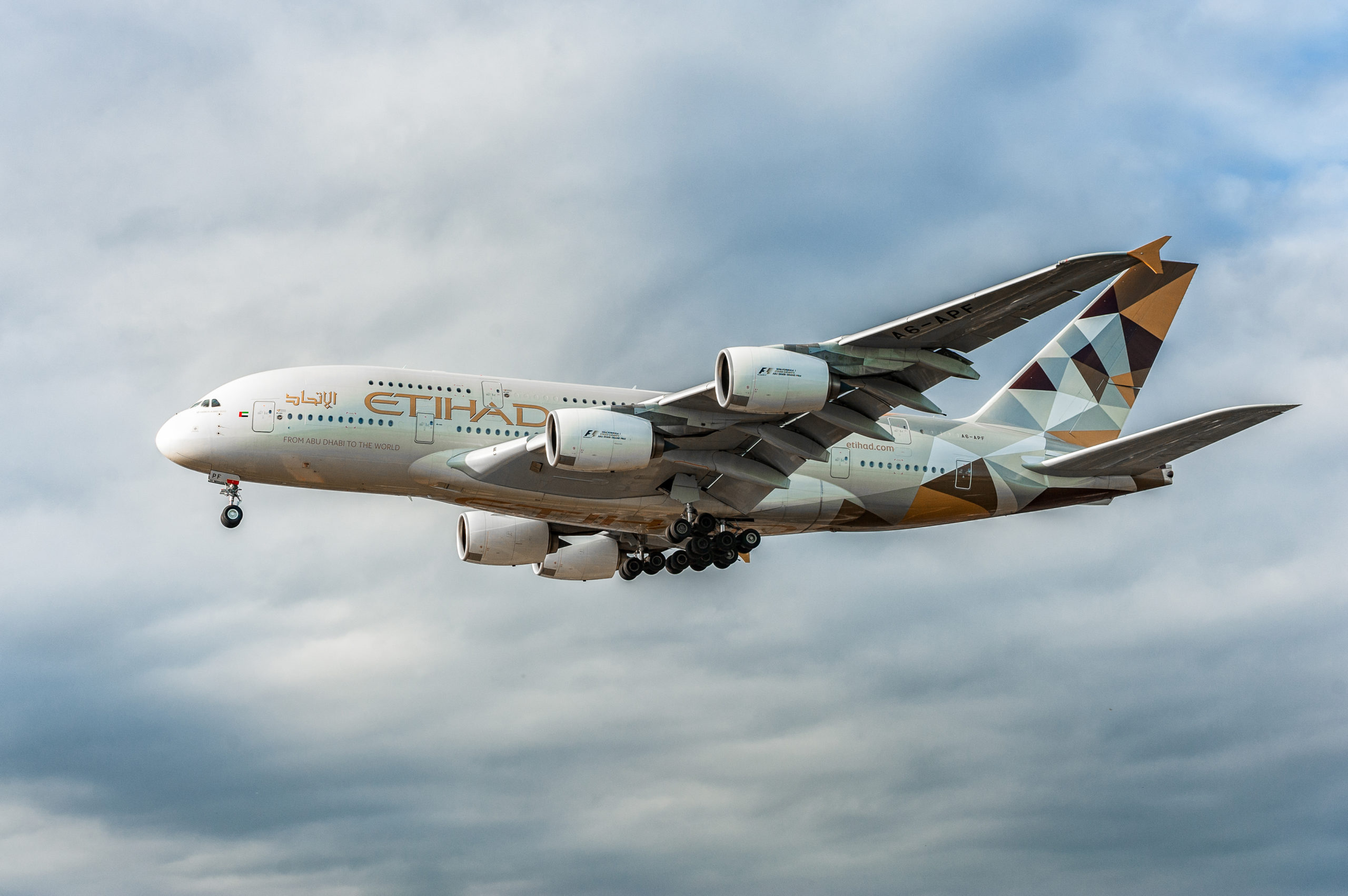 Etihad Airways Restarts A380 Crew Training in Major Sign That More