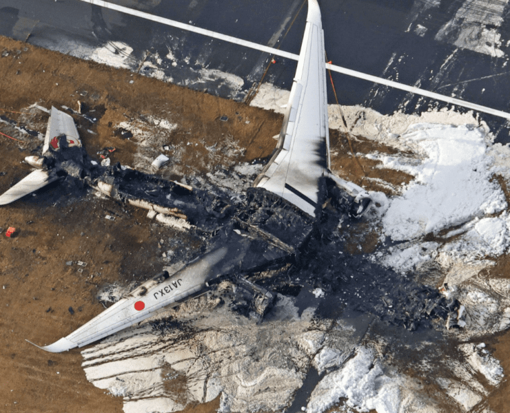 an airplane that has been crashed on the ground