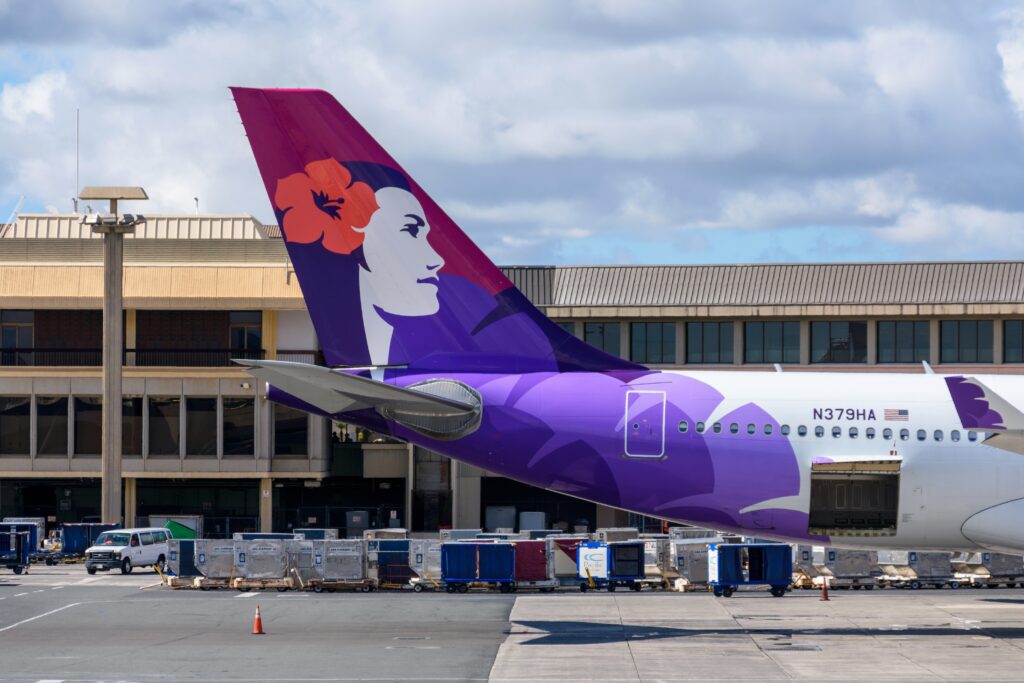 hawaiian airlines aiebus a330 parked at the gate
