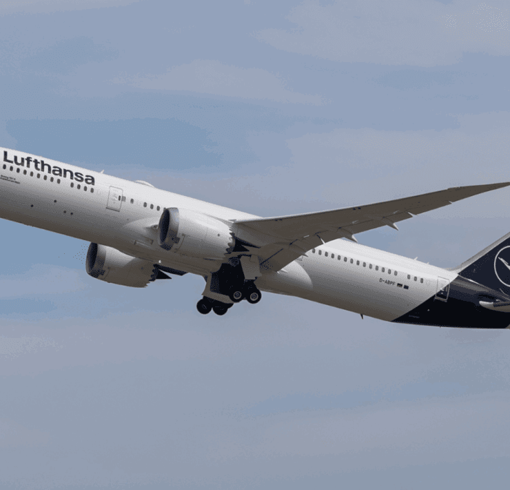 Lufthansa's first boeing 787 dreamliner featuring new allegris cabins flying in the sky