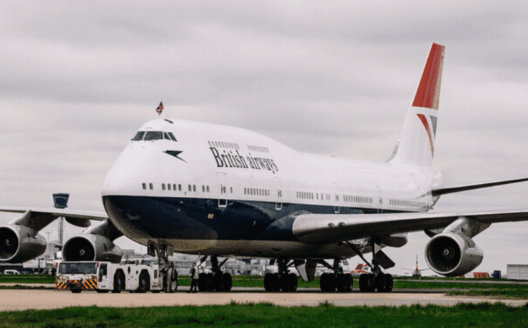 British Airways 747 in negus livery