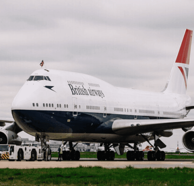 British Airways 747 in negus livery