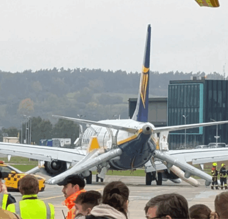 evacuation slides deployed on a brand new Ryanair Boeing 737MAX