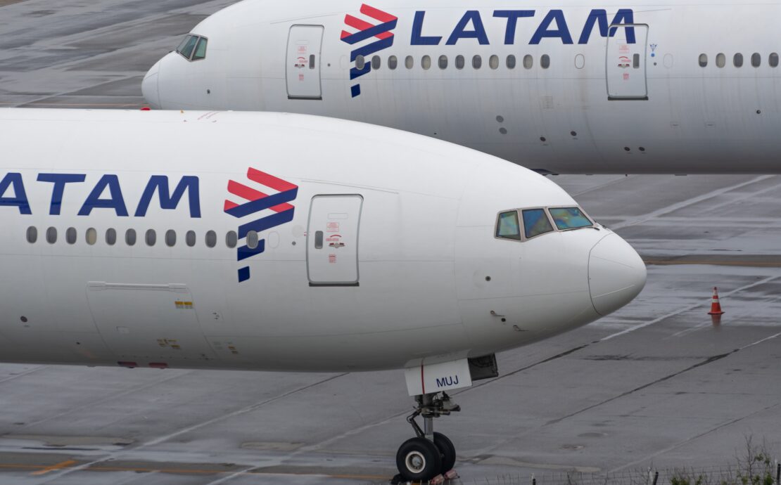 two LATAM Boeing 777s on the tarmac