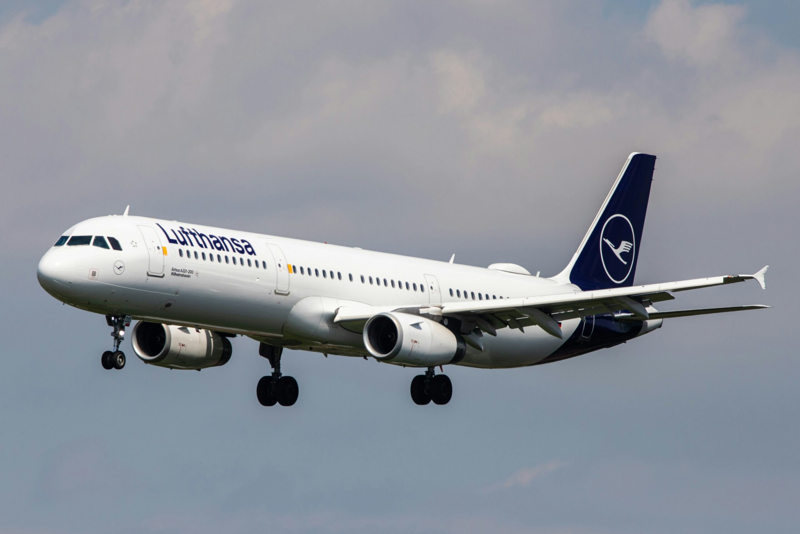 Lufthansa'da Grevler Devam Ediyor: Yolcular Mağdur Oluyor