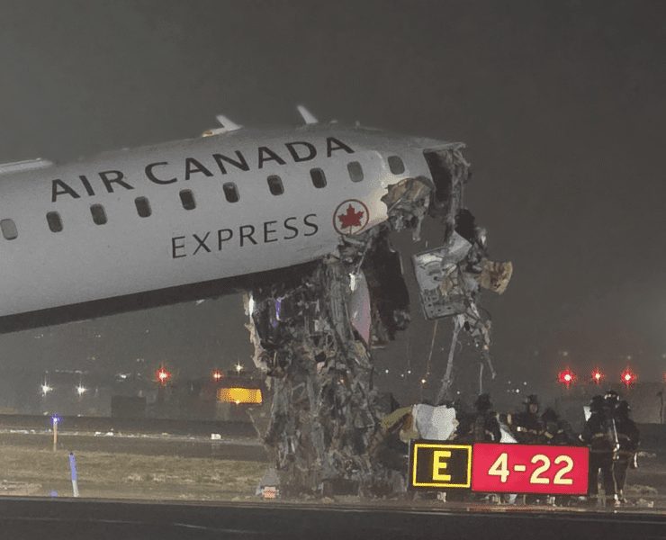 a plane that has been crashed