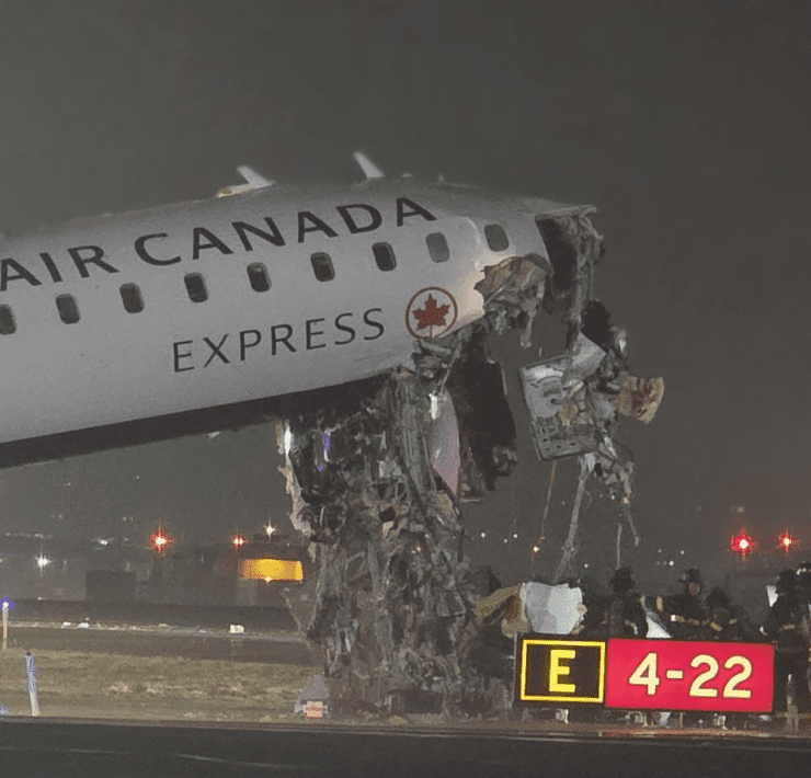 a plane that has been crashed