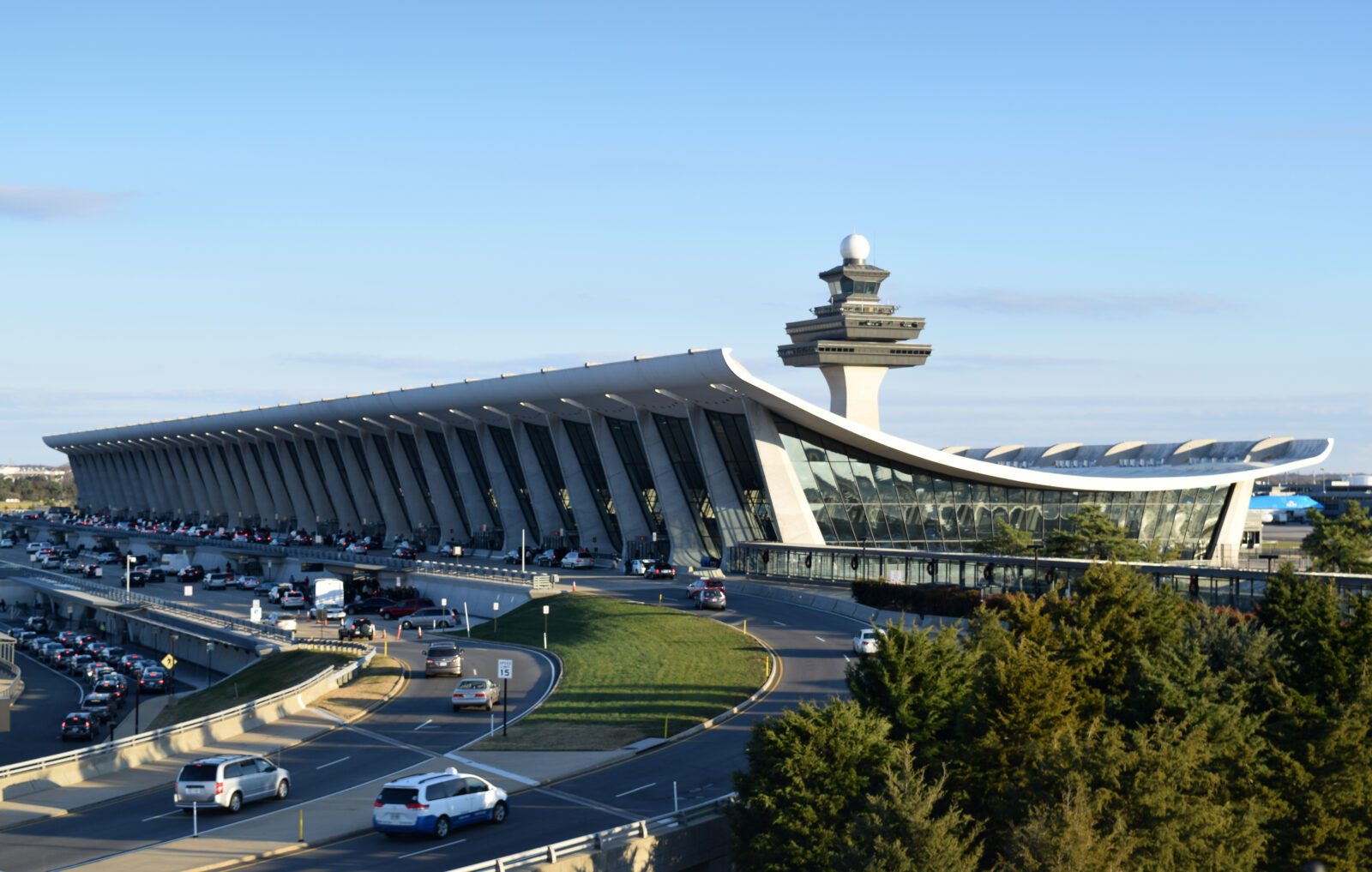 the main terminal building at washington dulles airport