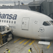 the nosewheel of a lufthansa boeing 787 has collapsed at Franfurt Airport