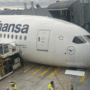 the nosewheel of a lufthansa boeing 787 has collapsed at Franfurt Airport
