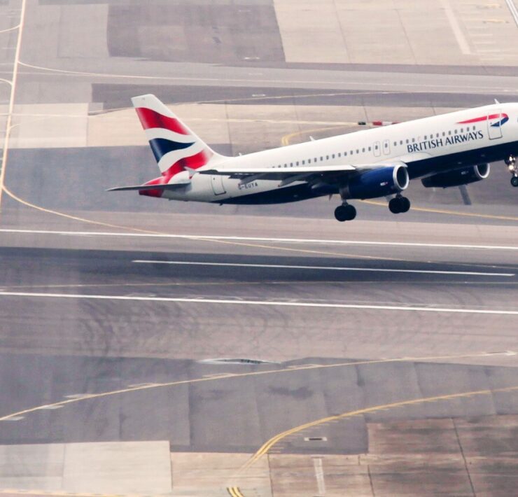 a british airways a320 taking off
